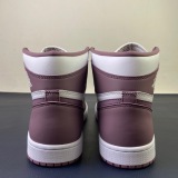 Air Jordan 1 Retro High DZ5485-105