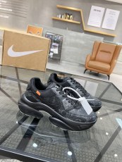 Men L*ouis V*uitton Top Sneakers