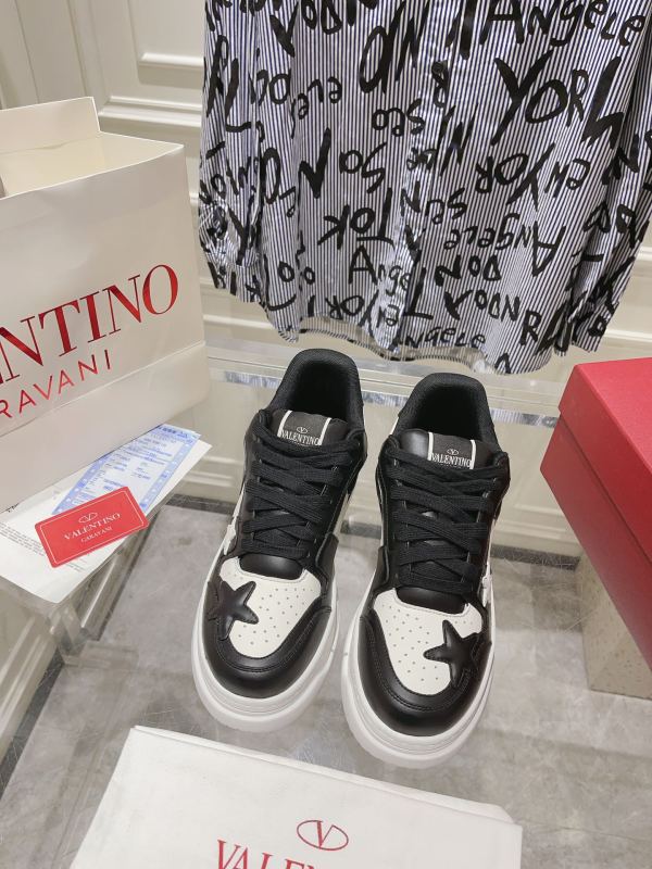 Men Women 𝑉*𝐴𝐿𝐸𝑁𝑇𝐼𝑁𝑂 Top Sneakers