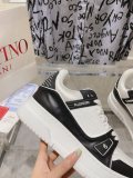 Men Women 𝑉*𝐴𝐿𝐸𝑁𝑇𝐼𝑁𝑂 Top Sneakers