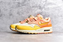 N*ike Air Max 1