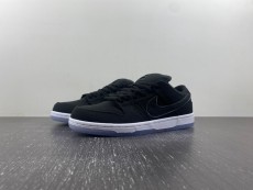 N*ike SB Dunk Low  FN4193-013