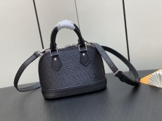 L*ouis V*uitton Top Bag  18*12*8CM