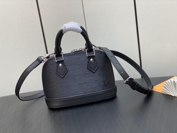 L*ouis V*uitton Top Bag  18*12*8CM