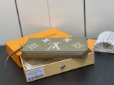 L*ouis V*uitton Top  Wallets   19.5*10.5*2.5CM