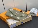 L*ouis V*uitton Top  Wallets   19*10.5*2CM