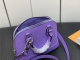 L*ouis V*uitton Top Bag  18*12*8CM