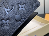 L*ouis V*uitton Top  Wallets   12*7*2CM