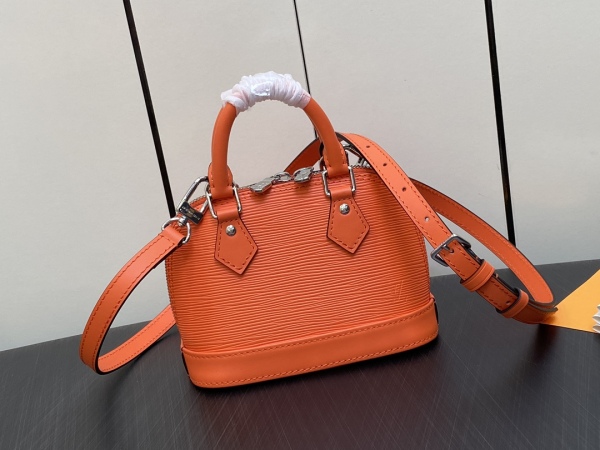 L*ouis V*uitton Top Bag  18*12*8CM