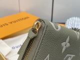 L*ouis V*uitton Top  Wallets   20*9*2CM