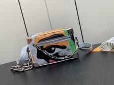 L*ouis V*uitton Top Bag  18.5*13*8CM