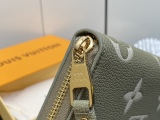L*ouis V*uitton Top  Wallets   19.5*10.5*2.5CM