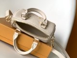 L*ouis V*uitton Top Bag  16*10*7.5CM