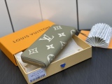 L*ouis V*uitton Top  Wallets   20*9*2CM