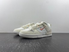 Dunk Disrupt 2 DH4402-100