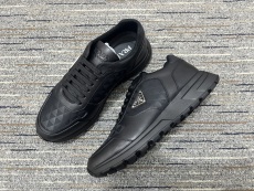 Men  P*rada Top Sneaker