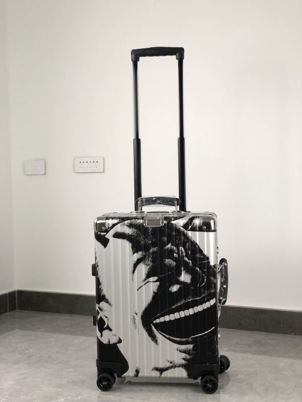 Luggage ask price on whatsapp