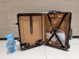 Luggage ask price on whatsapp