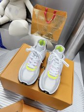 Women L*ouis V*uitton Top Sneakers