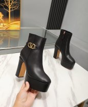 Women 𝑉*𝐴𝐿𝐸𝑁𝑇𝐼𝑁𝑂 Top Sneakers