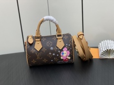 L*ouis V*uitton Bag Top Quality  16*11*9CM