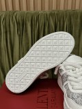 Men Women 𝑉*𝐴𝐿𝐸𝑁𝑇𝐼𝑁𝑂 Top Sneakers