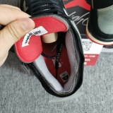 OFF-WHITE x Air Jordan 4 “Bred” CV9388-001