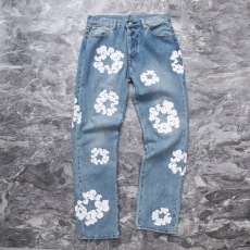 D*enim T*ears *L*evis Top Quality Clothes