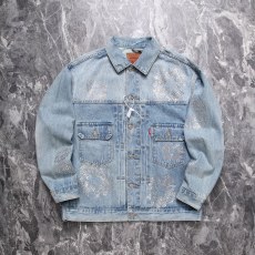 D*enim T*ears *L*evis Top Quality Clothes