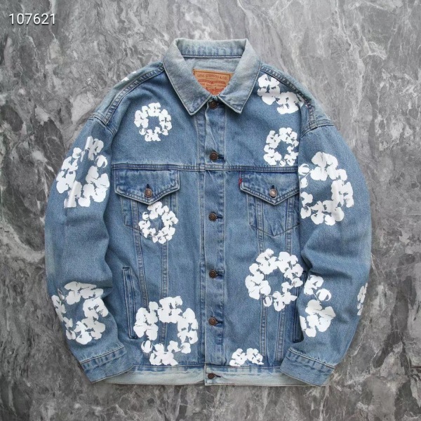 D*enim T*ears *L*evis Top Quality Clothes
