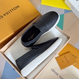 Men L*ouis V*uitton Top Sneakers