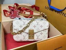 L*ouis V*uitton Top Bag  21.5*13.5*6CM