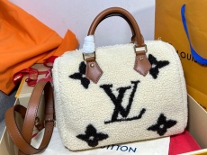 L*ouis V*uitton Top Bag  25*19*15CM