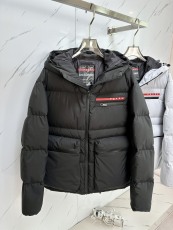 P*rada Top Quality Clothes