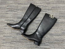 Women 𝑉*𝐴𝐿𝐸𝑁𝑇𝐼𝑁𝑂 Top Sneakers
