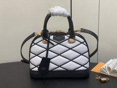 L*ouis V*uitton Top Bag  23.5*17.5*11.5CM