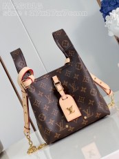 L*ouis V*uitton Top Bag  17*17*7CM