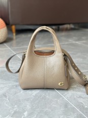 C*oach Top Bag  22*31*13CM