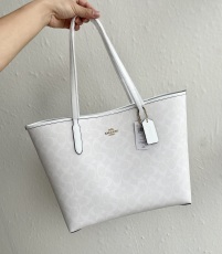 C*oach Top Bag  33*29*16CM