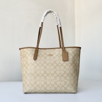 C*oach Top Bag  33*29*16CM