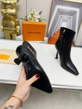 Women L*ouis V*uitton Top Sneakers