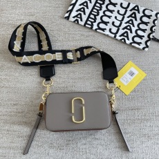 M*ARC J*ACOBS Top Bag  18.5*10.5*6CM