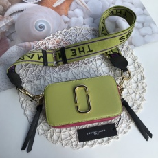 M*ARC J*ACOBS Top Bag  18.5*10.5*6CM