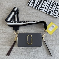 M*ARC J*ACOBS Top Bag  18.5*10.5*6CM