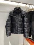 P*rada Top Quality Clothes