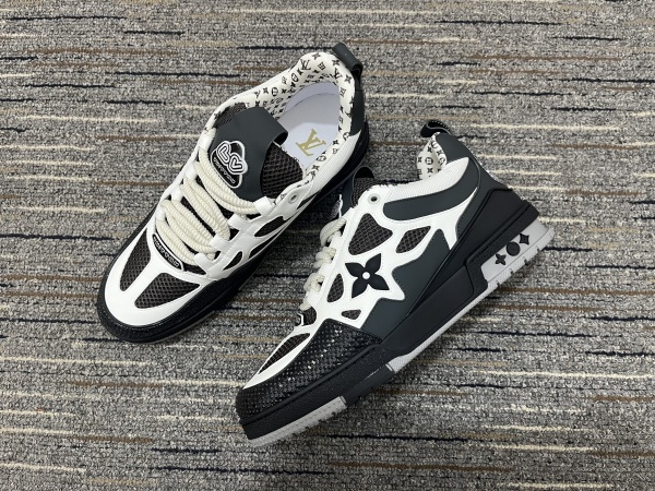Men L*ouis V*uitton Top Sneakers