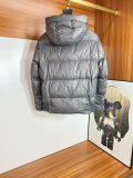 P*rada Top Quality Clothes