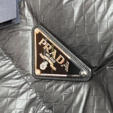 P*rada Top Quality Clothes