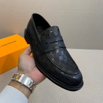 Men L*ouis V*uitton Top Sneakers