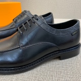 Men L*ouis V*uitton Top Sneakers